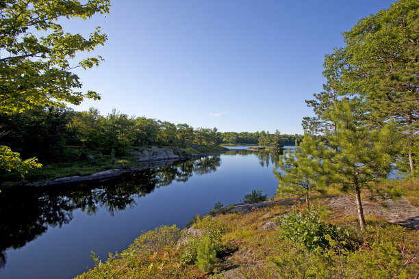 图片从一个营地在一个内部露营旅行。图片下载