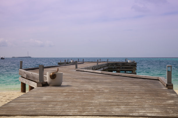 马尔代夫的木桥，出海图片下载