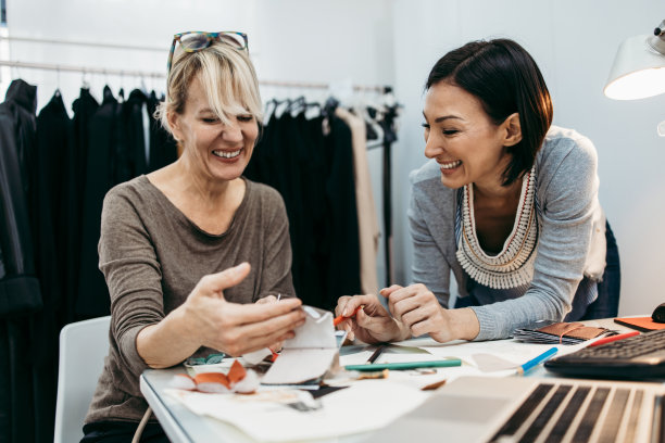 时装设计师的工作室图片下载