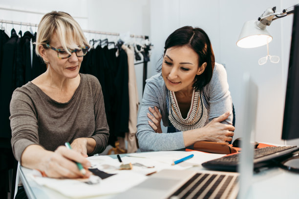 时装设计师的工作室图片下载