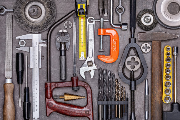 各种家庭工具的照片。日常维修工具。图片下载