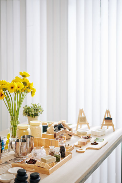 手工肥皂的工作台图片下载