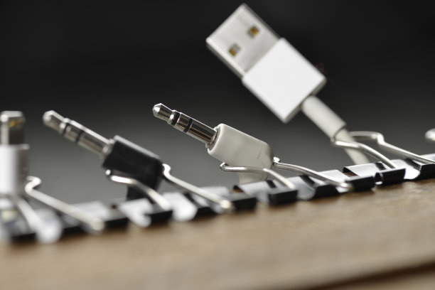 DIY电缆和电源线组织者特写图片下载