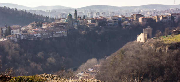 塔诺沃和沙皇要塞的全景，保加利亚。城堡,堡垒。图片下载
