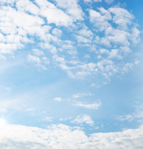 美丽的蓝天和白云。自然背景与复制空间图片下载