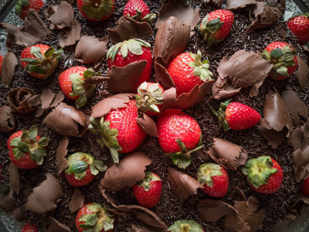 Brigadeiro草莓巧克力蛋糕图片下载