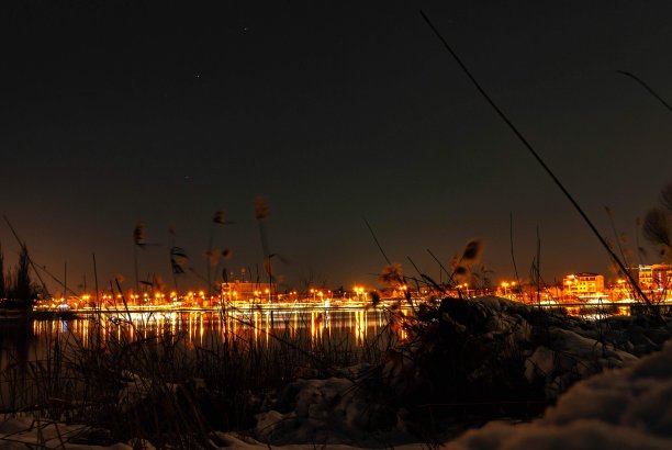 湖上之夜图片下载