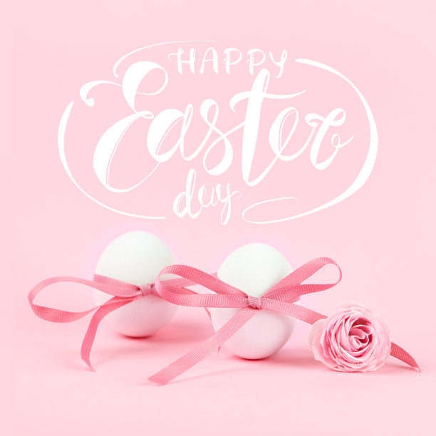 复活节彩蛋特写装饰以粉红色的蝴蝶结在粉红色的背景，节日的极简主义。图片下载