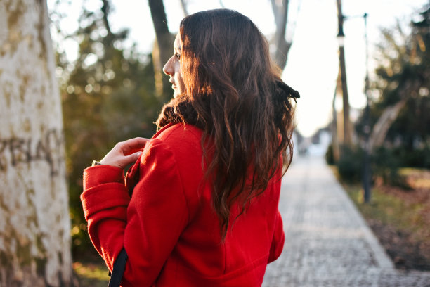 美丽的白人女子图片下载