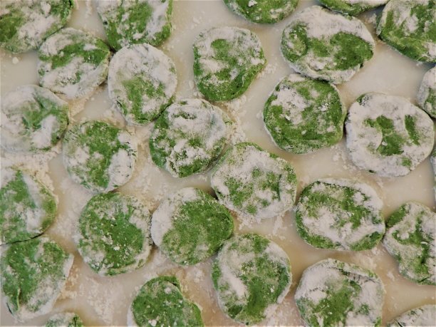 馄饨的背景。自制的。安装图片下载