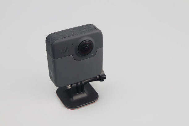 带支架的现代360度数码相机图片下载