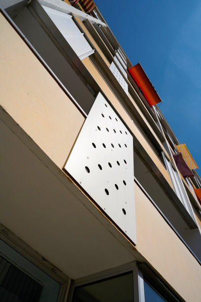 住宅建筑的正面图片下载