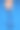 手持蓝色背景上的挤压塑料瓶。“零浪费”的概念图片下载