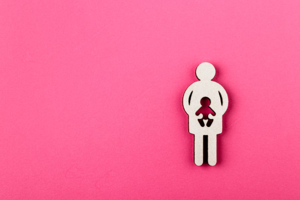 母亲和孩子。怀孕。木图。图片下载