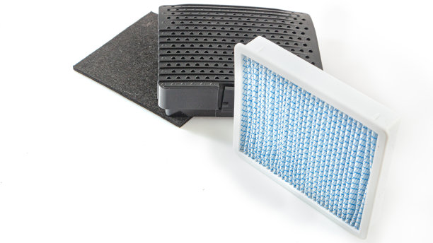 新型吸尘器用白色方形粉尘过滤器。图片下载