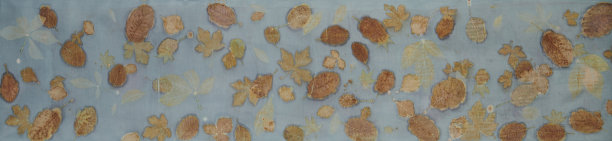 采用生态印花技术的手工染色布条图片下载