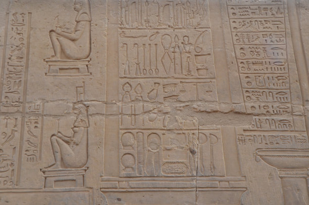 孔翁波神庙的医疗器械象形文字图片下载