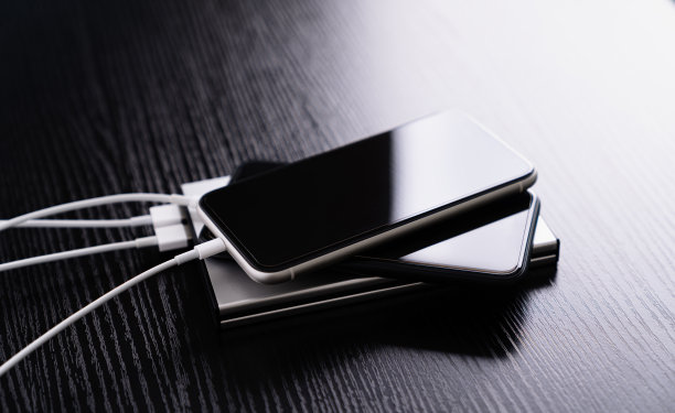 特写手机充电外部电源图片下载