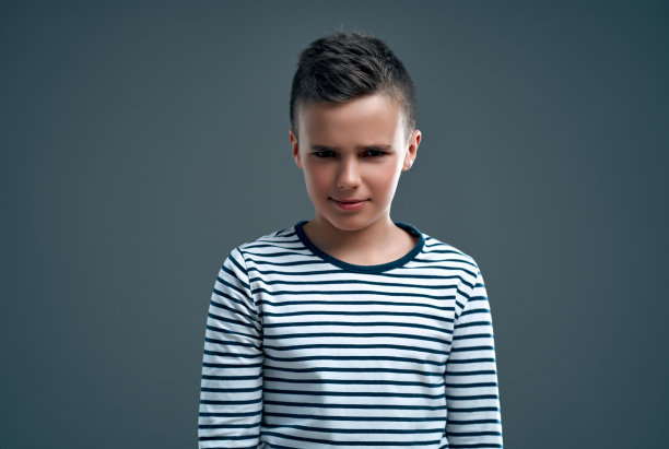 快乐的孩子图片下载