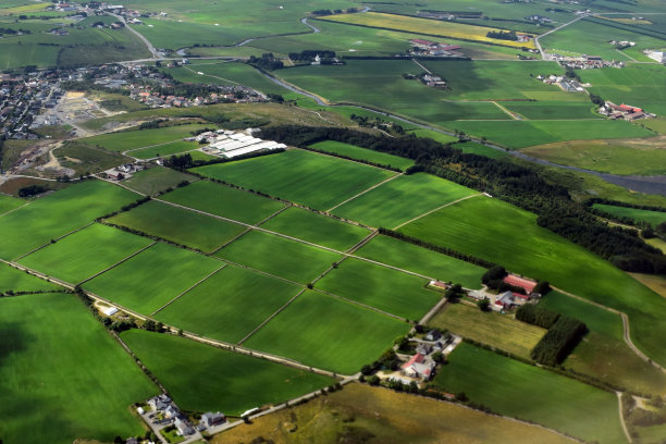 从飞机上看地球表面。图片下载