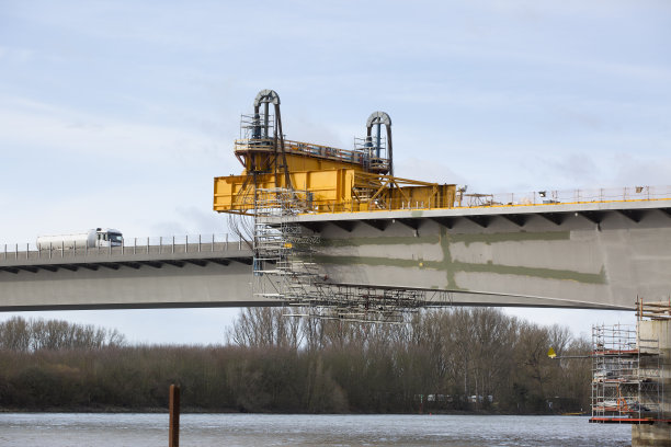 德国schersteiner Bruecke - A643大型桥梁施工现场图片下载