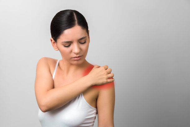 关节疼痛。患有关节炎的年轻女子。图片下载