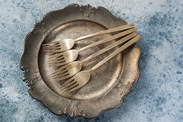 古老的青铜叉图片下载