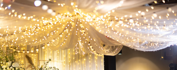 金色的光没有聚焦图片下载