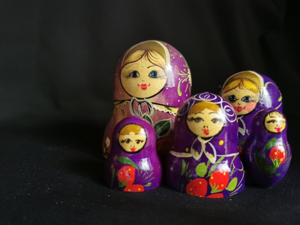 家庭-俄罗斯娃娃图片下载