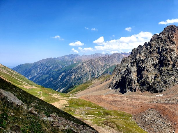 Alatau山图片下载