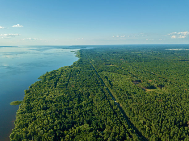 美丽的海岸线景色图片下载