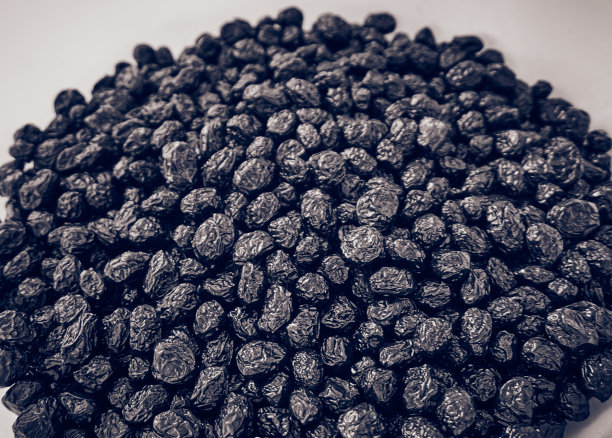 一堆有机黑橄榄图片下载