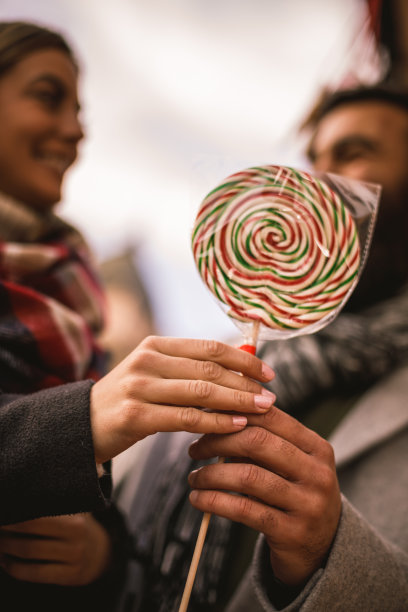 表达关爱的甜蜜礼物图片下载