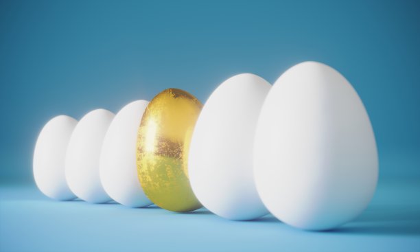 从人群中脱颖而出的金蛋图片下载