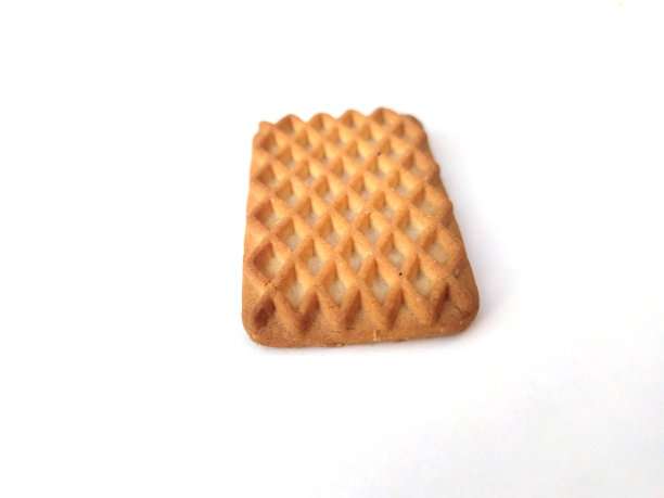 新鲜健康的棕色烘焙甜点孤立在白色背景图片下载