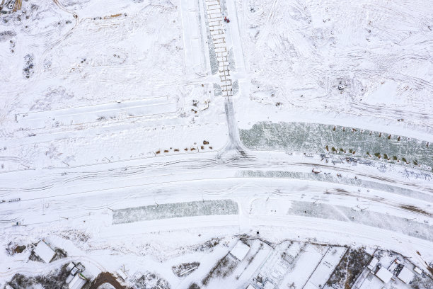 正在建设中的新公路航拍照片图片下载