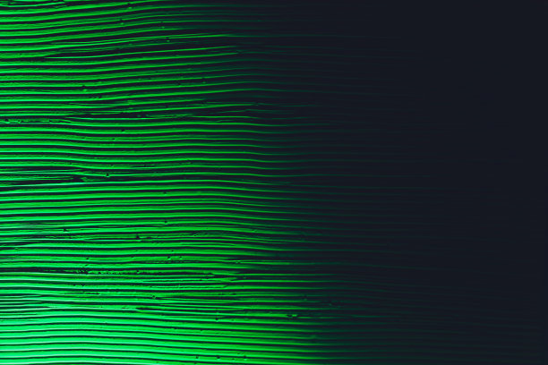 带有光线的砖墙作为抽象背景。图片下载