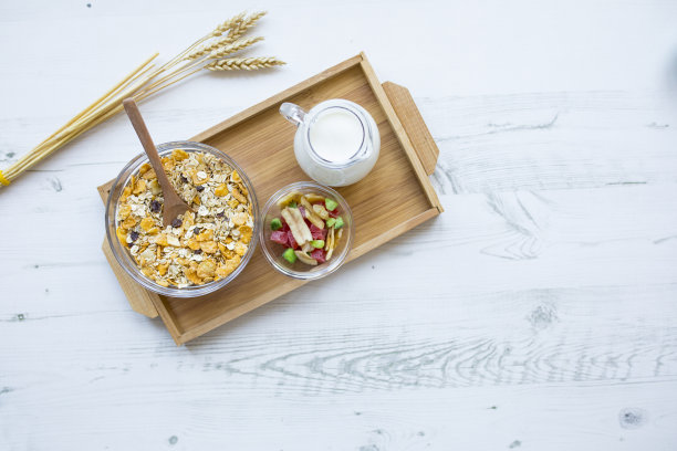 格兰诺拉麦片早餐配干果图片下载