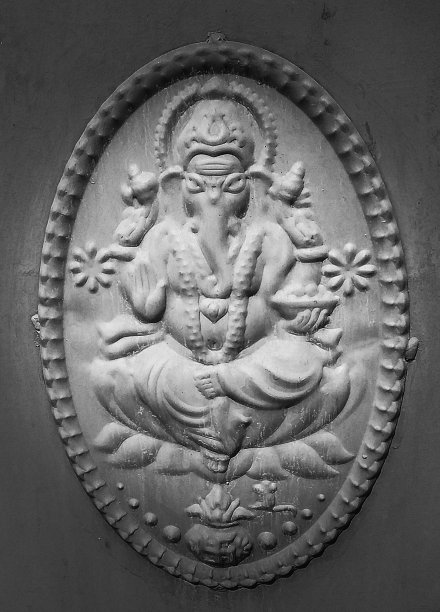 黑白的甘尼萨图片下载