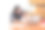 年轻漂亮的单身妈妈在家里用笔记本电脑工作，而小女儿需要她的关注。妈妈和女儿玩笔记本电脑。图片下载