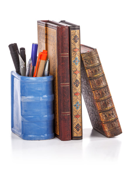 笔记本和铅笔盒与剪切路径图片下载