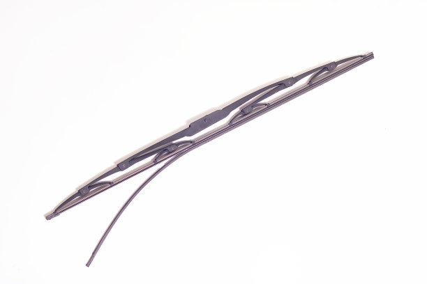 汽车报废更换的破旧雨刮片，汽车维护零件图片下载