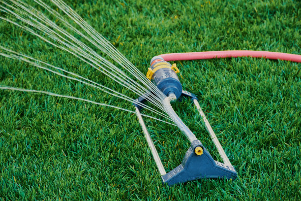 草坪喷头图片下载