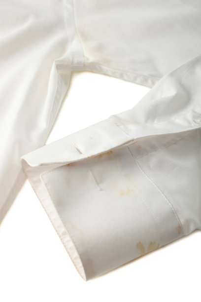 肮脏的白衬衫图片下载