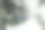 工程师管理锅炉房工业技术设备的工作。图片下载