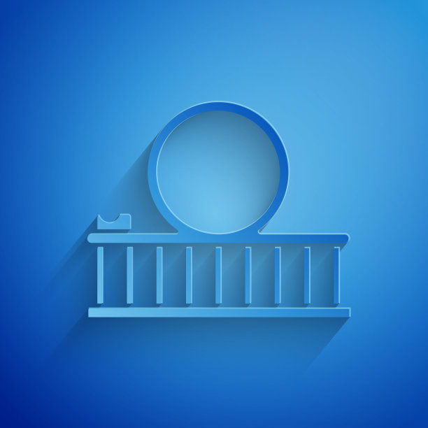 剪纸过山车图标孤立在蓝色背景。游乐园。儿童娱乐游乐场、游憩公园。纸艺术风格。矢量图图片下载