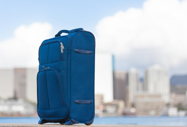 去大城市旅行图片下载