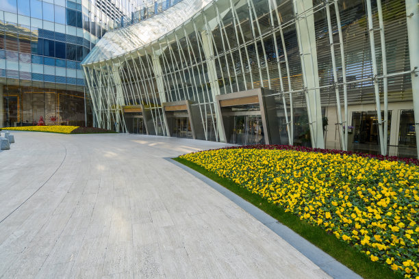 这座现代化的城市建在中国上海的金融中心陆家嘴图片下载