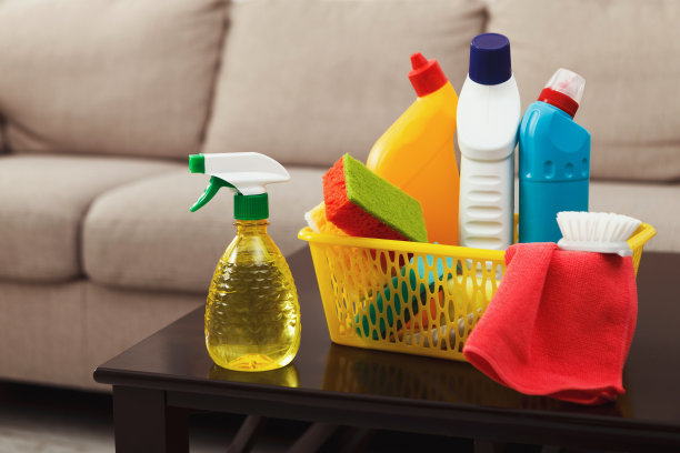 有海绵的桶，化学药瓶图片下载