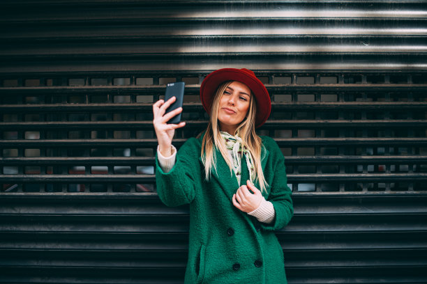 都市女性自拍图片下载